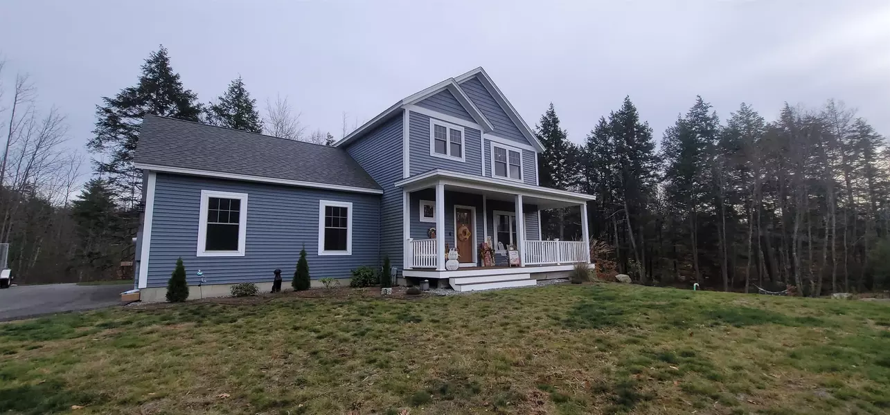 3 Dutton CIR, Mont Vernon, NH 03057