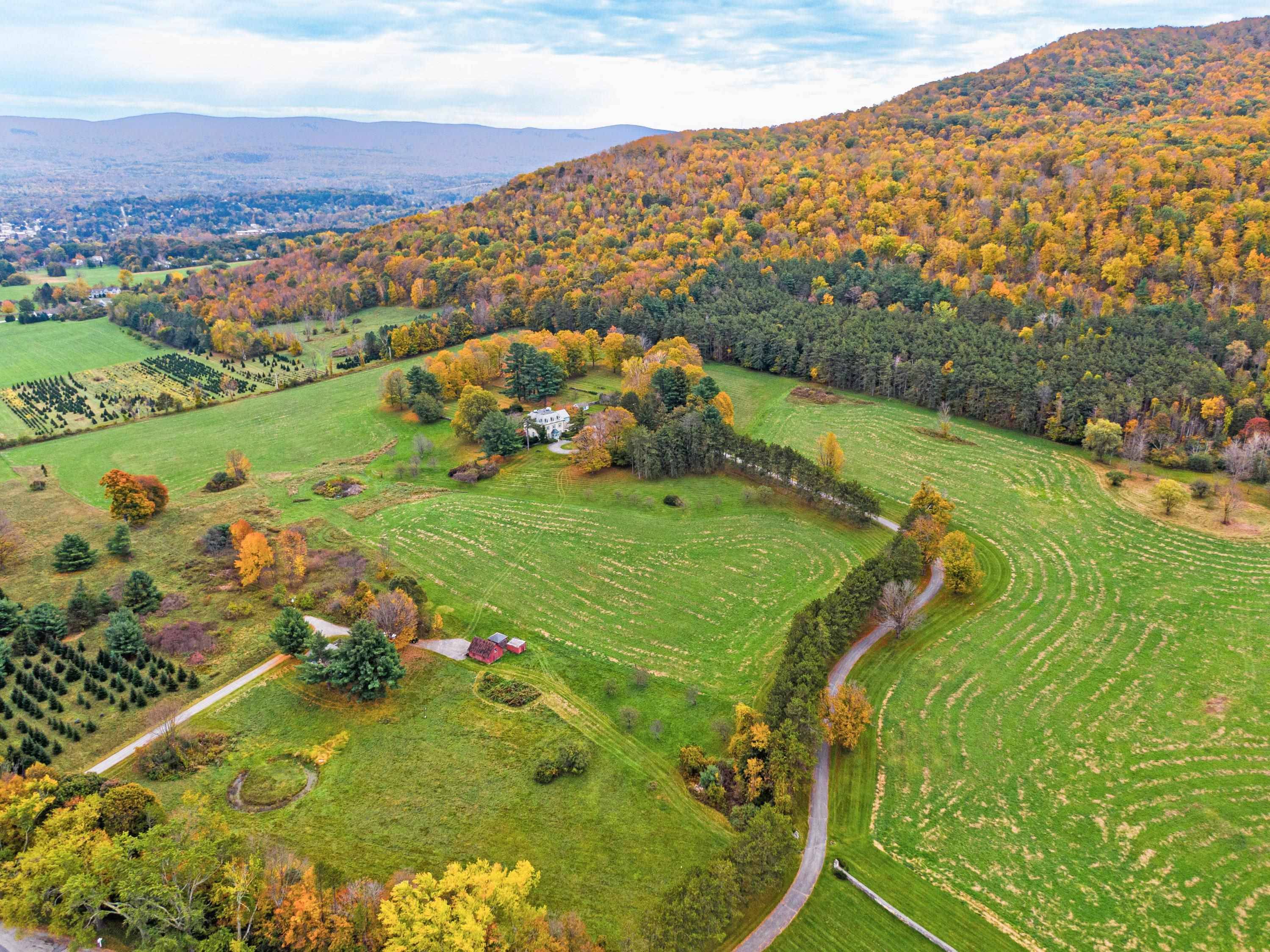 Bennington, VT 05201,1086 West RD
