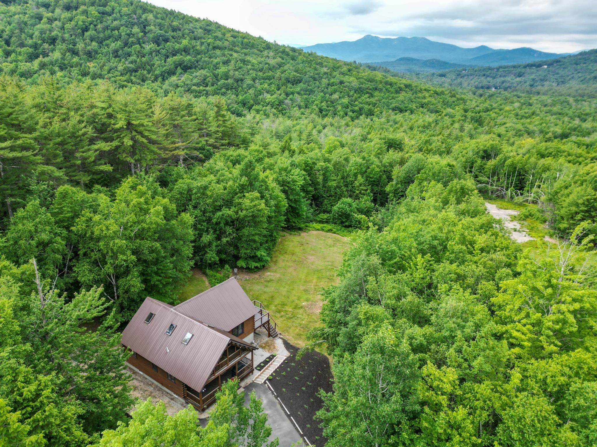 Madison, NH 03849,11 Town Line RD