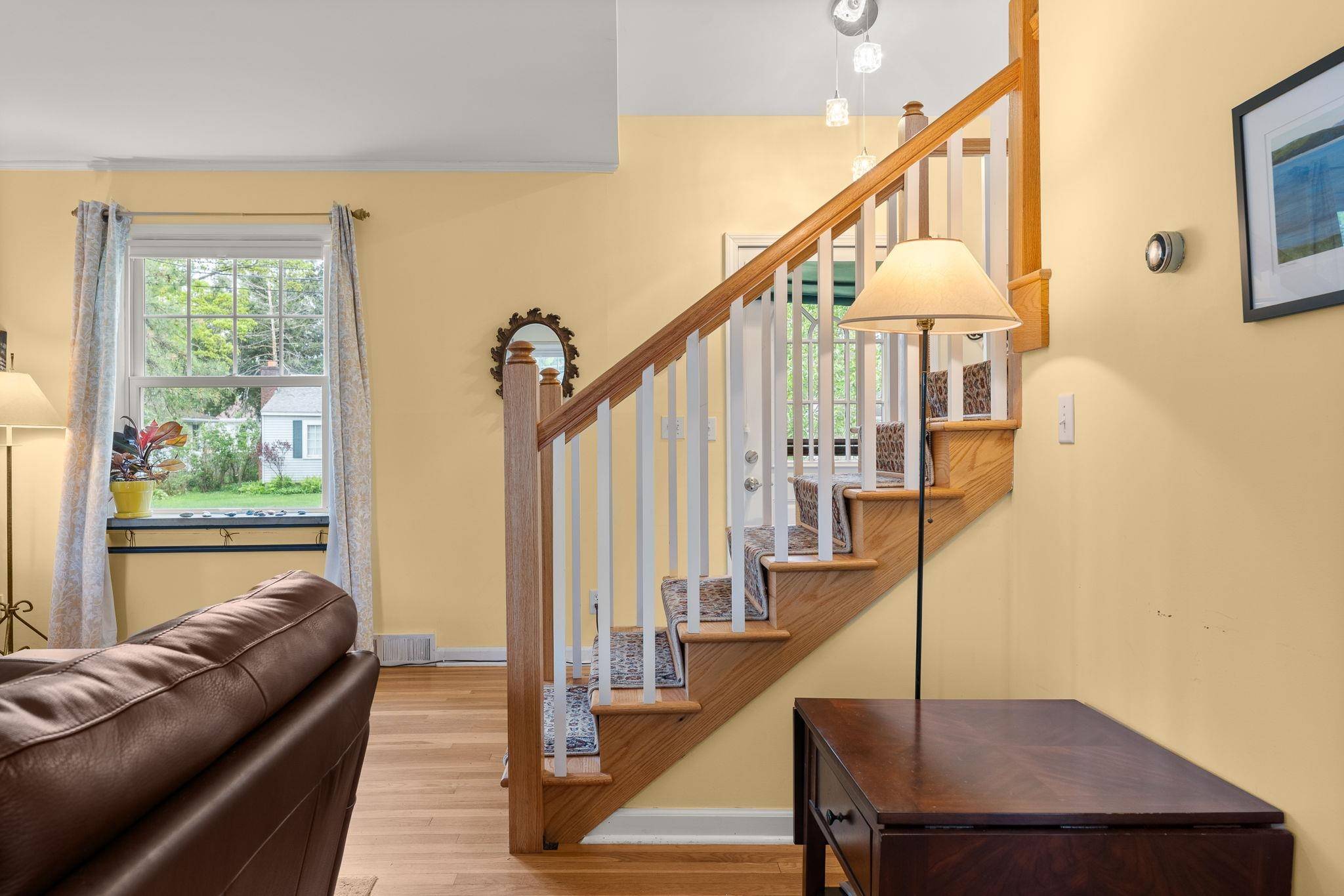 Essex Junction, VT 05452,13 Iroquois AVE