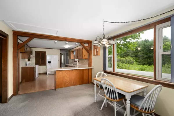 Langdon, NH 03602,214 River ST