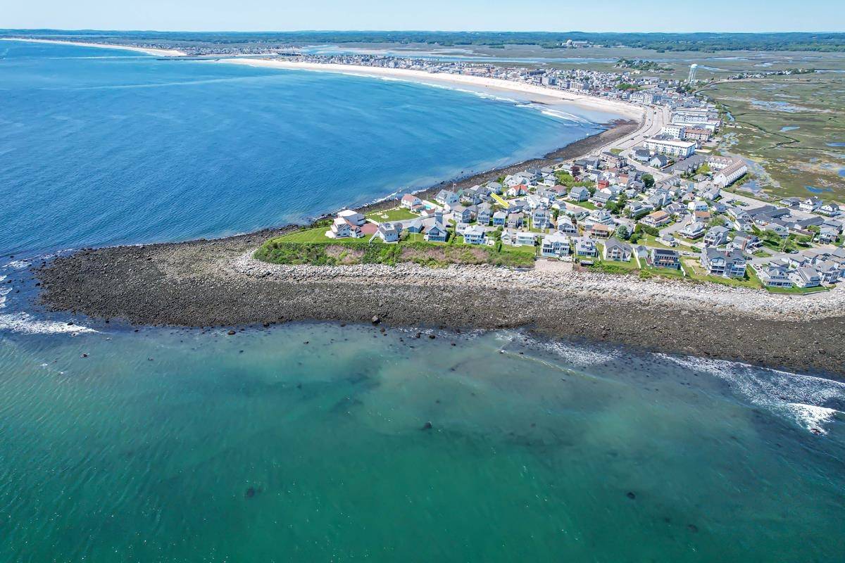Hampton, NH 03842,31 Cliff AVE