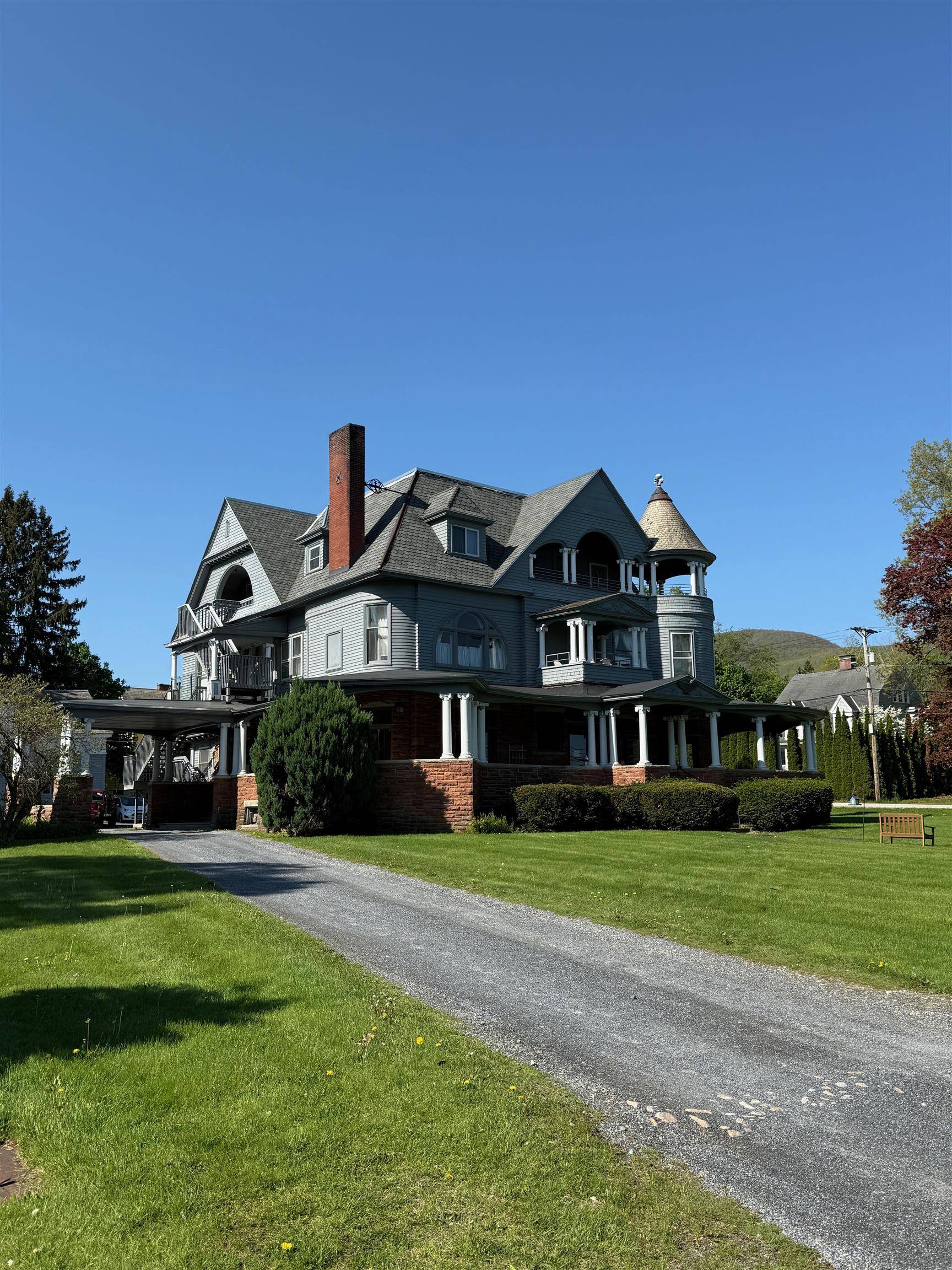 Bennington, VT 05201,126 Elm ST