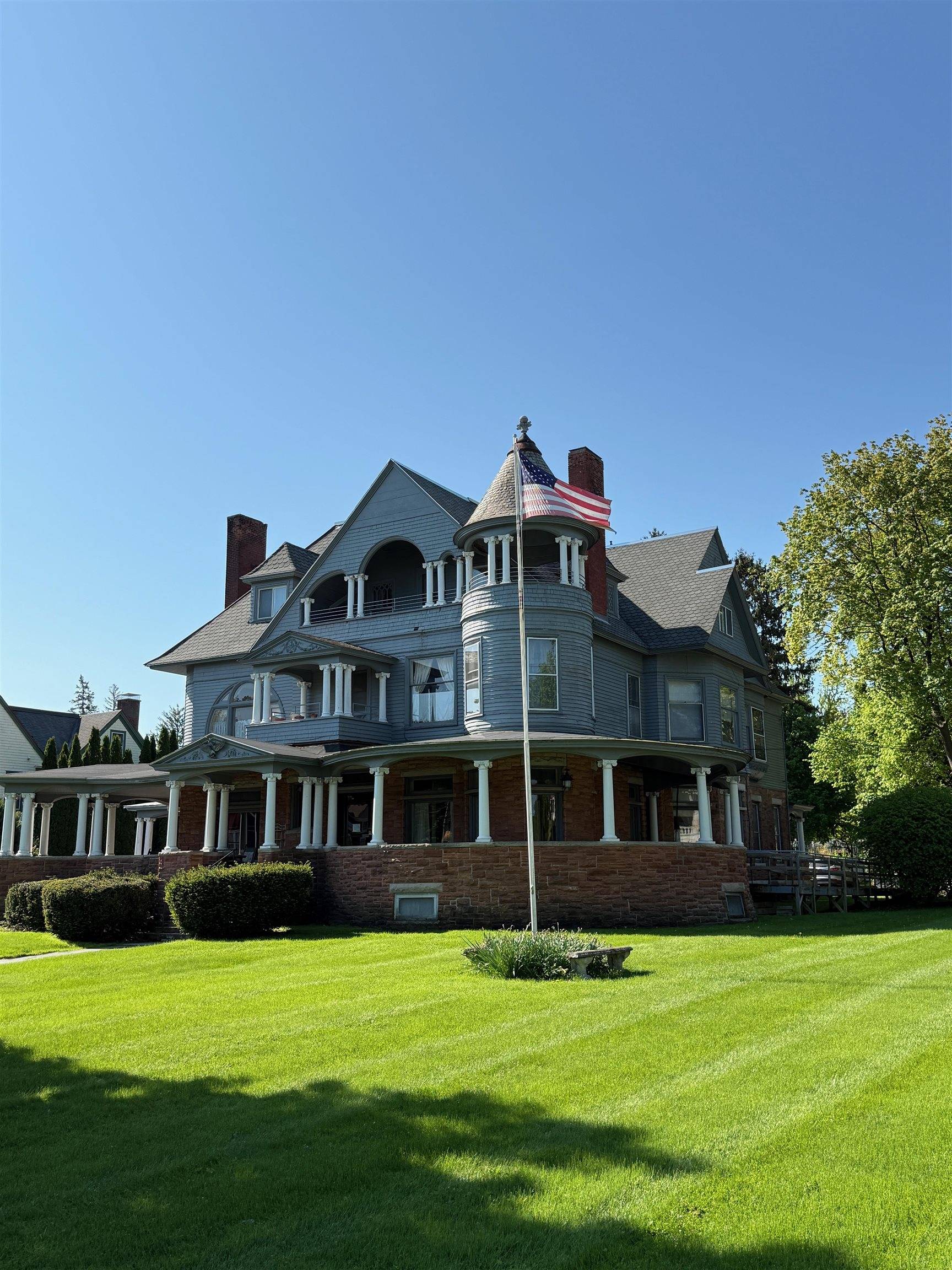 Bennington, VT 05201,126 Elm ST
