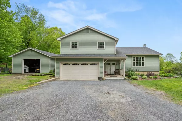 Hinesburg, VT 05461,55 Honey Hill RD