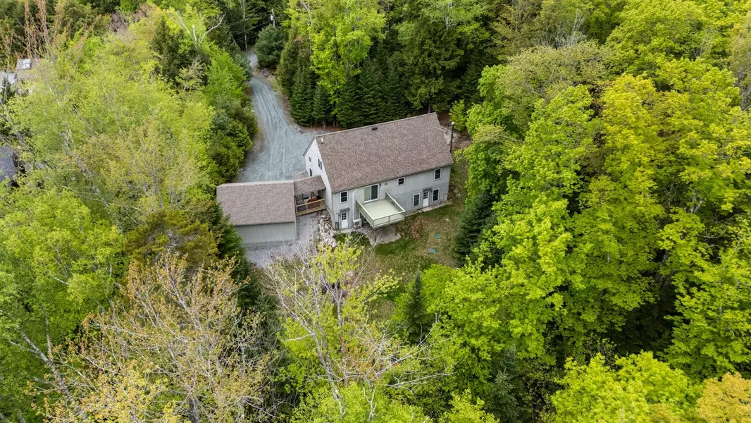 24 Wildwood DR, Grantham, NH 03753