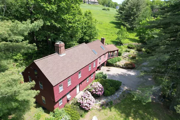 Hopkinton, NH 03229,671 Dolly RD