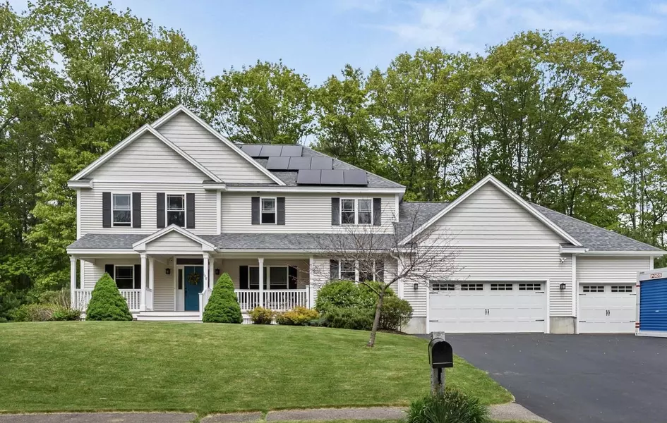 108 Boxwood LN, Dover, NH 03820
