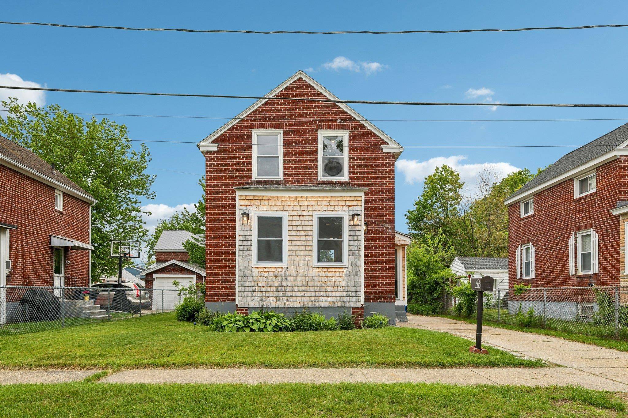3 N 2nd ST, Nashua, NH 03060