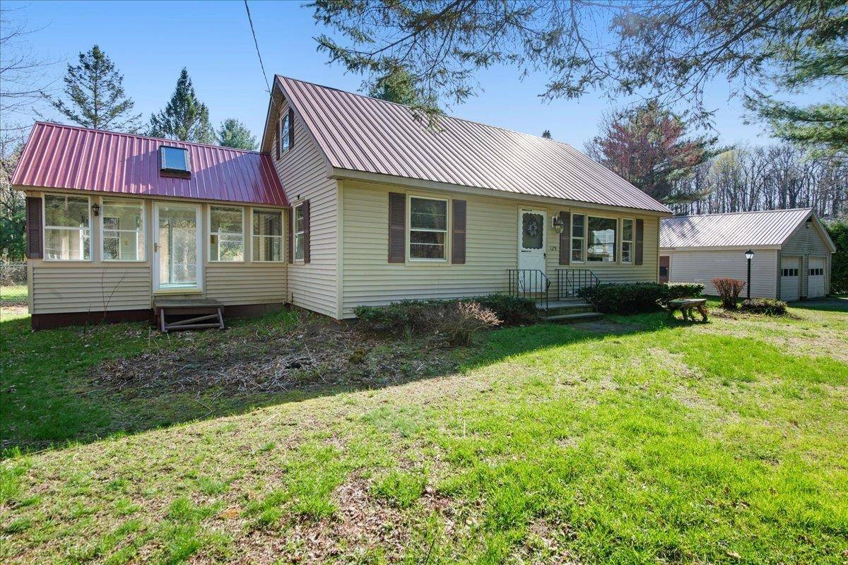 129 Camp Kiniya RD, Colchester, VT 05446