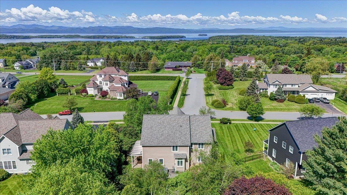 South Burlington, VT 05403,26 Pinnacle DR
