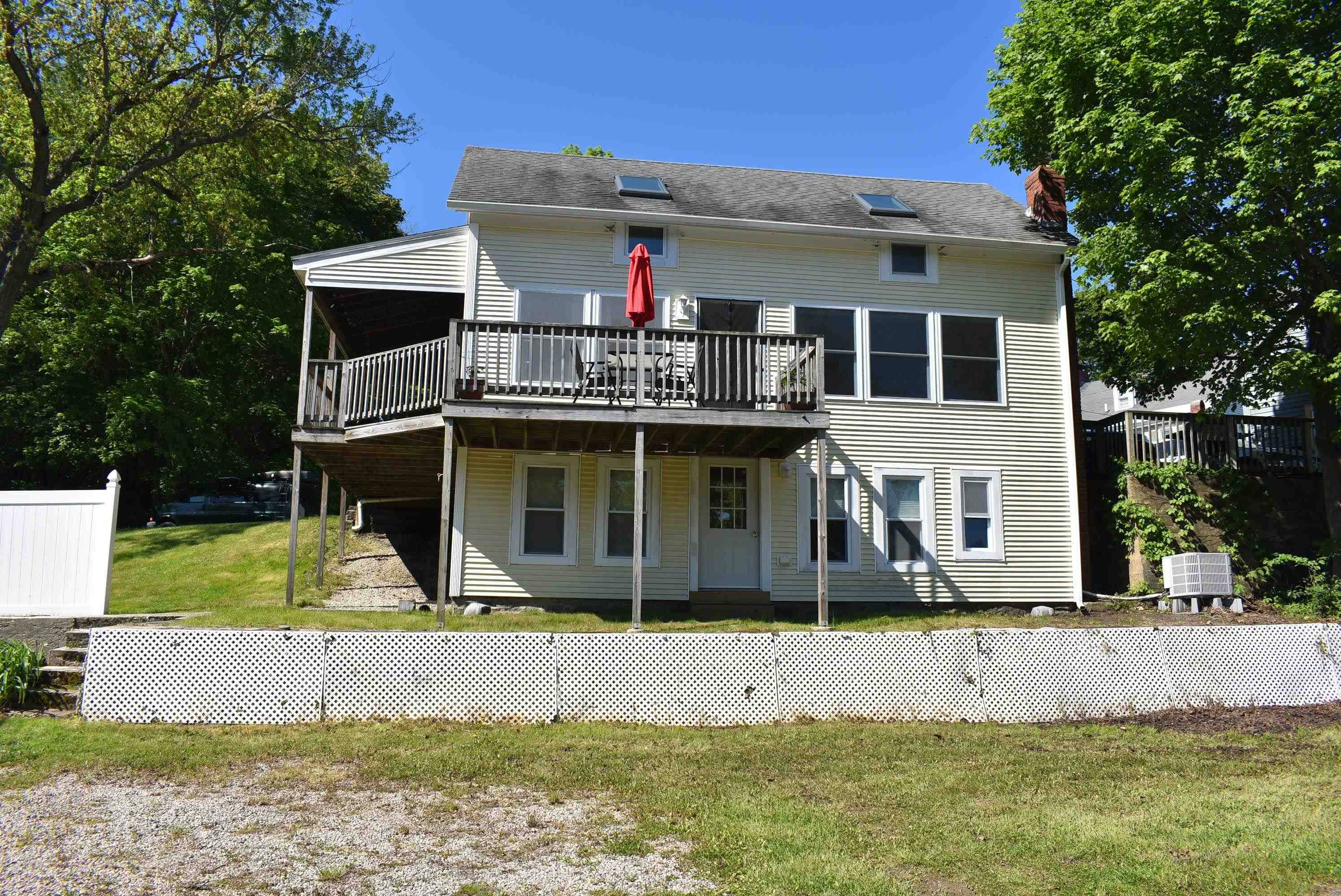 Newmarket, NH 03857,11 Creighton ST