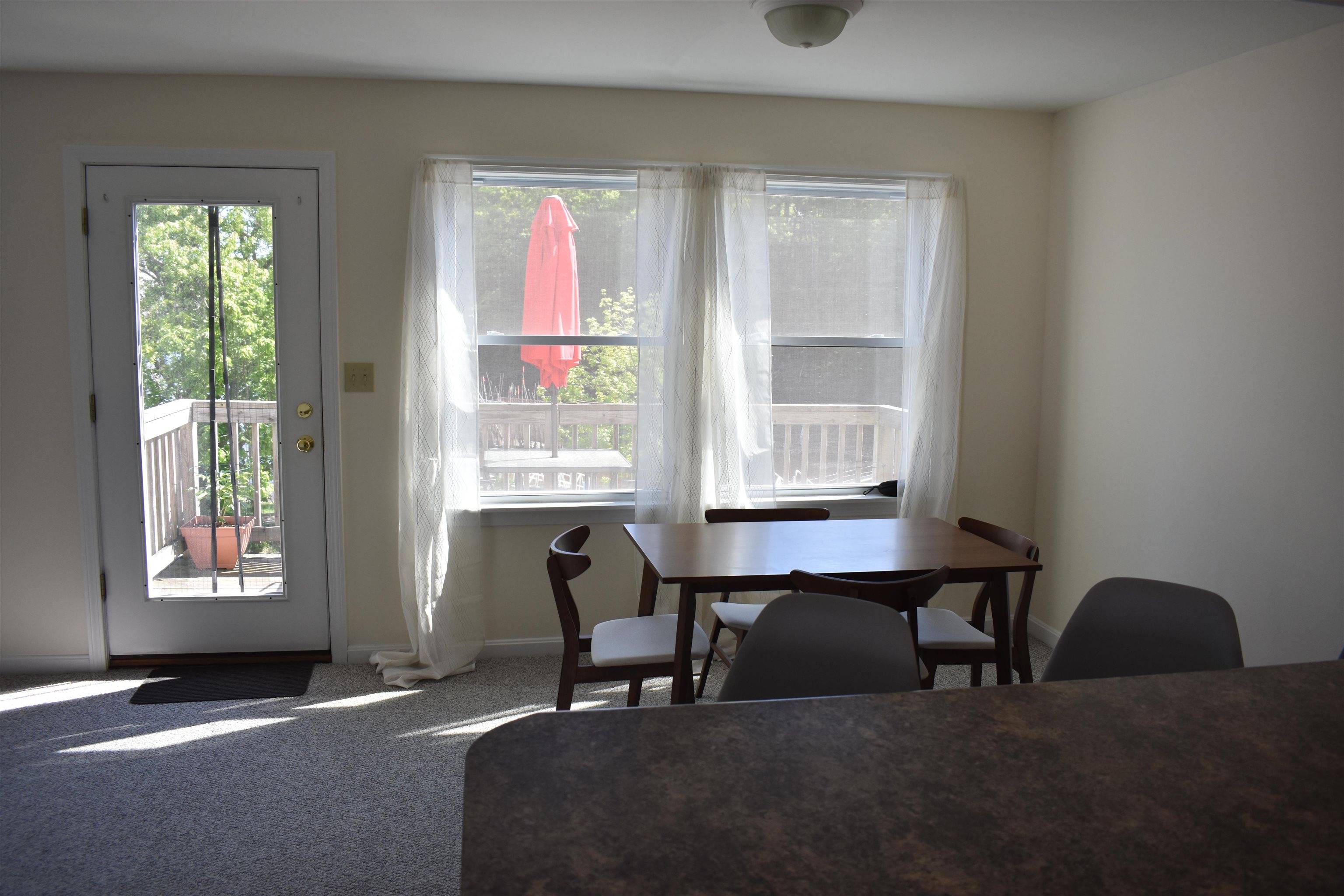 Newmarket, NH 03857,11 Creighton ST