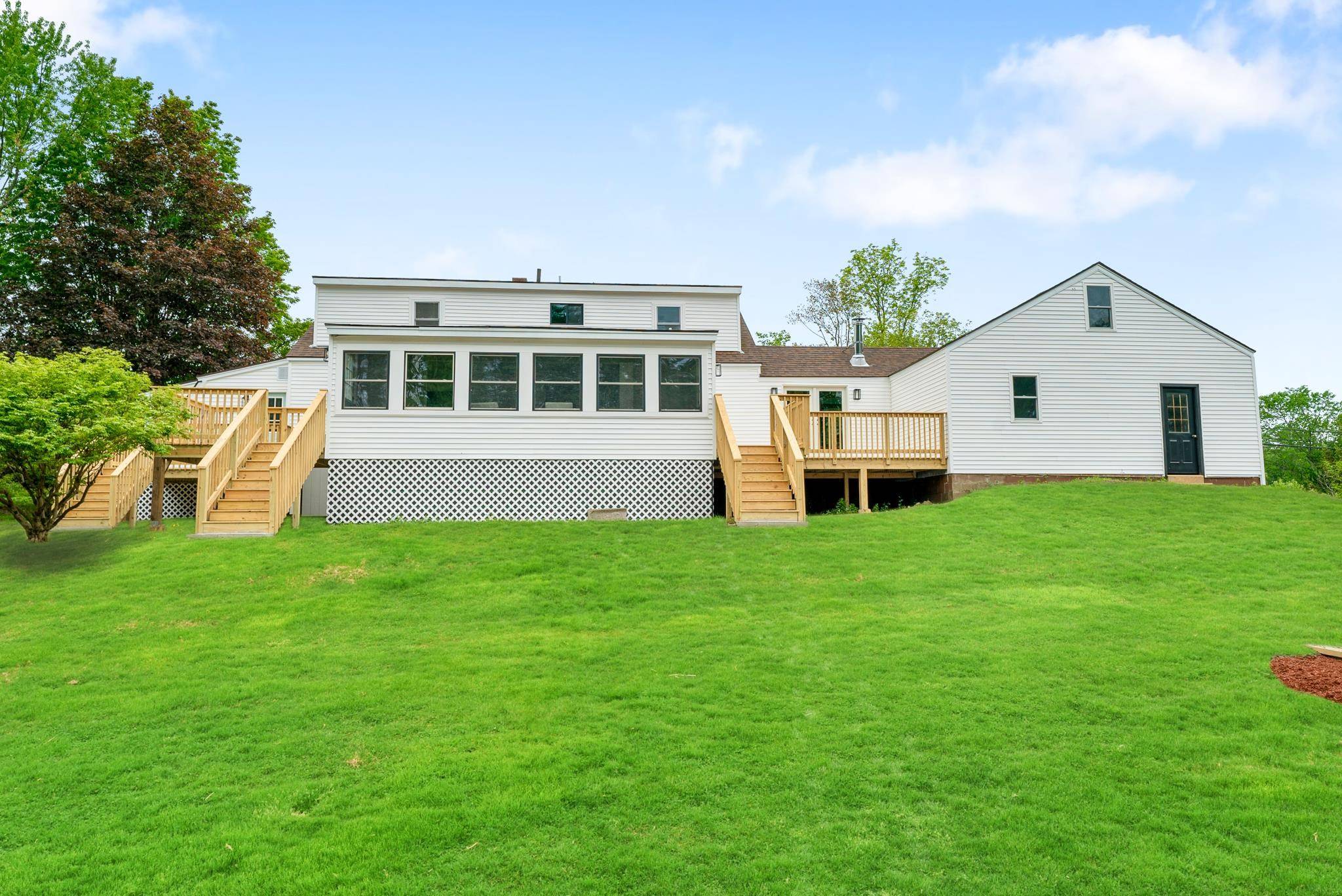 Stratham, NH 03885,42 College RD