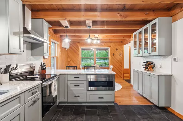 Newport, NH 03773,22 Sand Hill RD