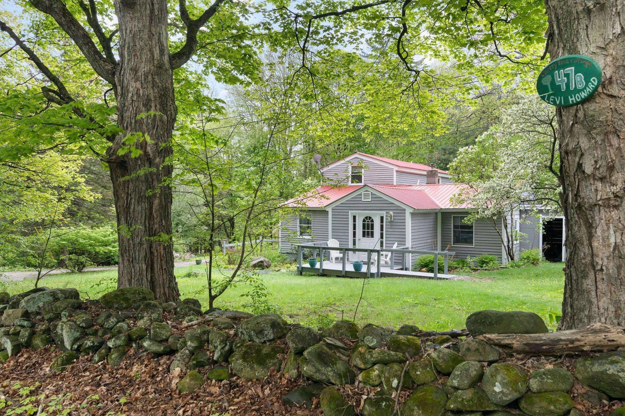 47 Levi Howard RD, Marlboro, VT 05301
