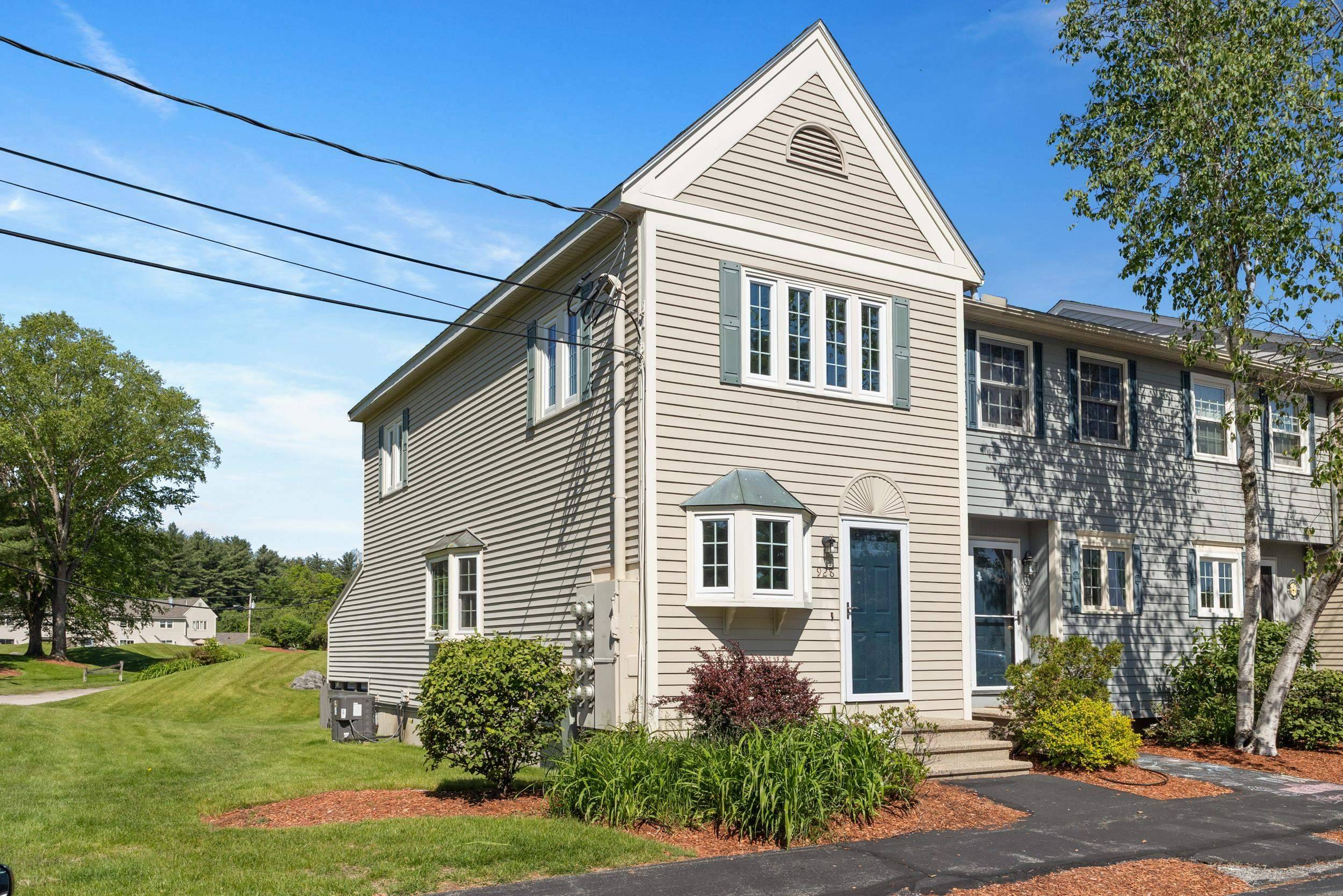 928 Fox Hollow DR, Hudson, NH 03051