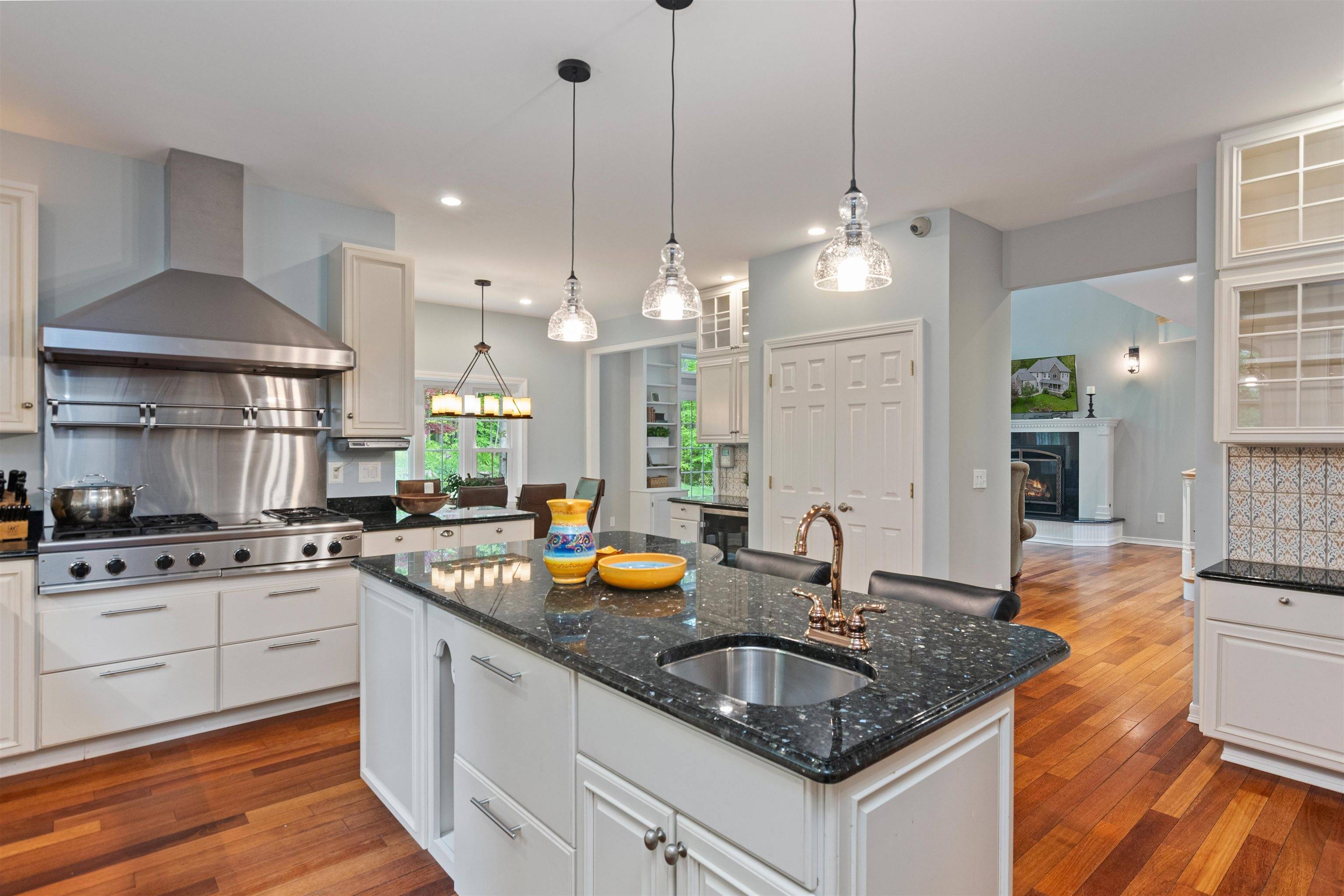 Williston, VT 05495,60 Heather LN