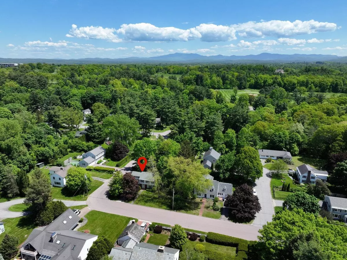 Burlington, VT 05401,162 Crescent RD