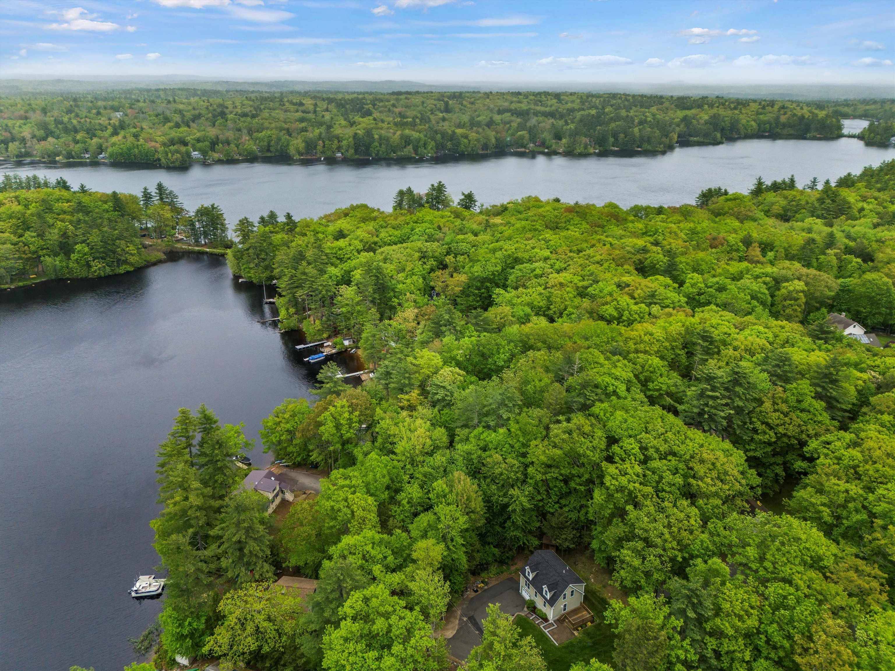 38 Rocky Point RD, Barrington, NH 03825