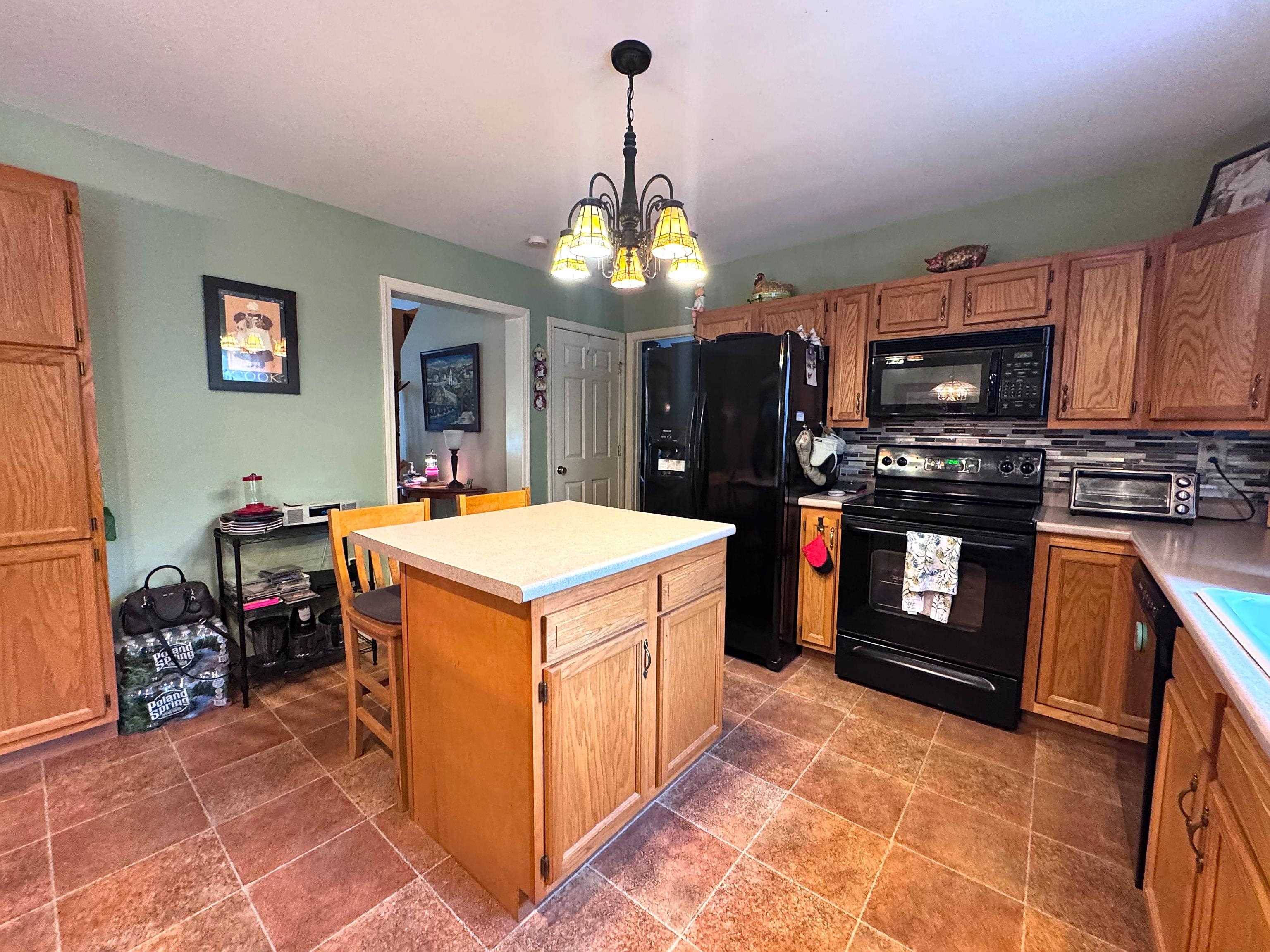 Bennington, VT 05201,224 Garbrooke DR