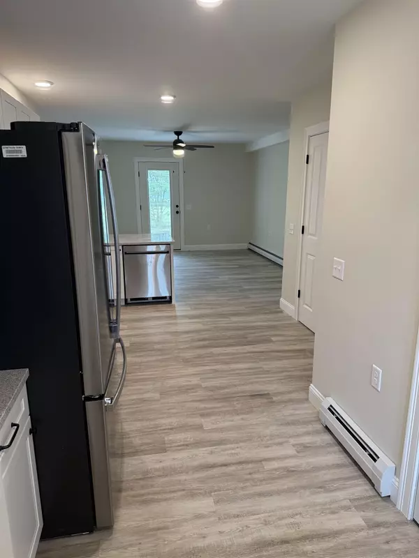 Milton, VT 05468,7 Willys LN #103