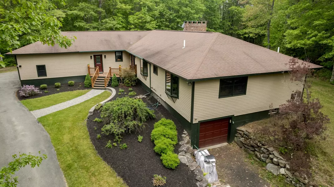 48 Misty LN, Barrington, NH 03825