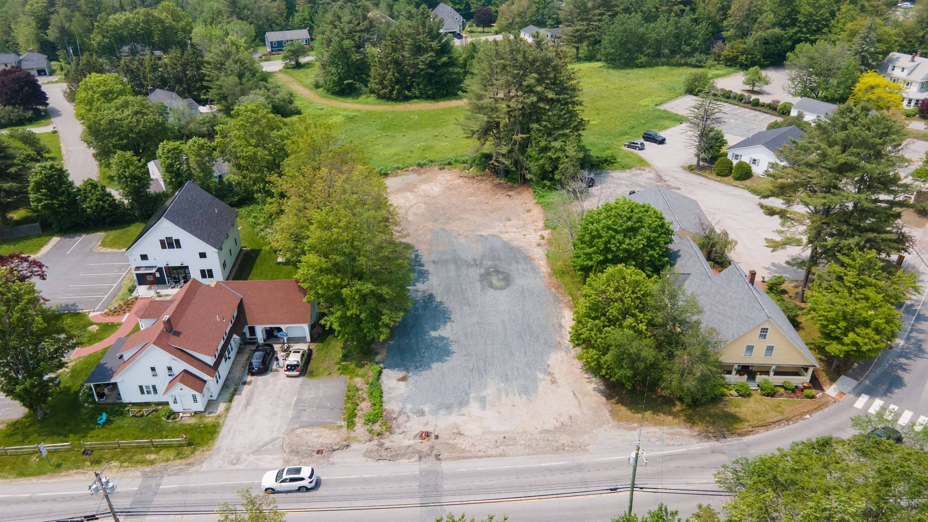 10 Main ST, New London, NH 03257