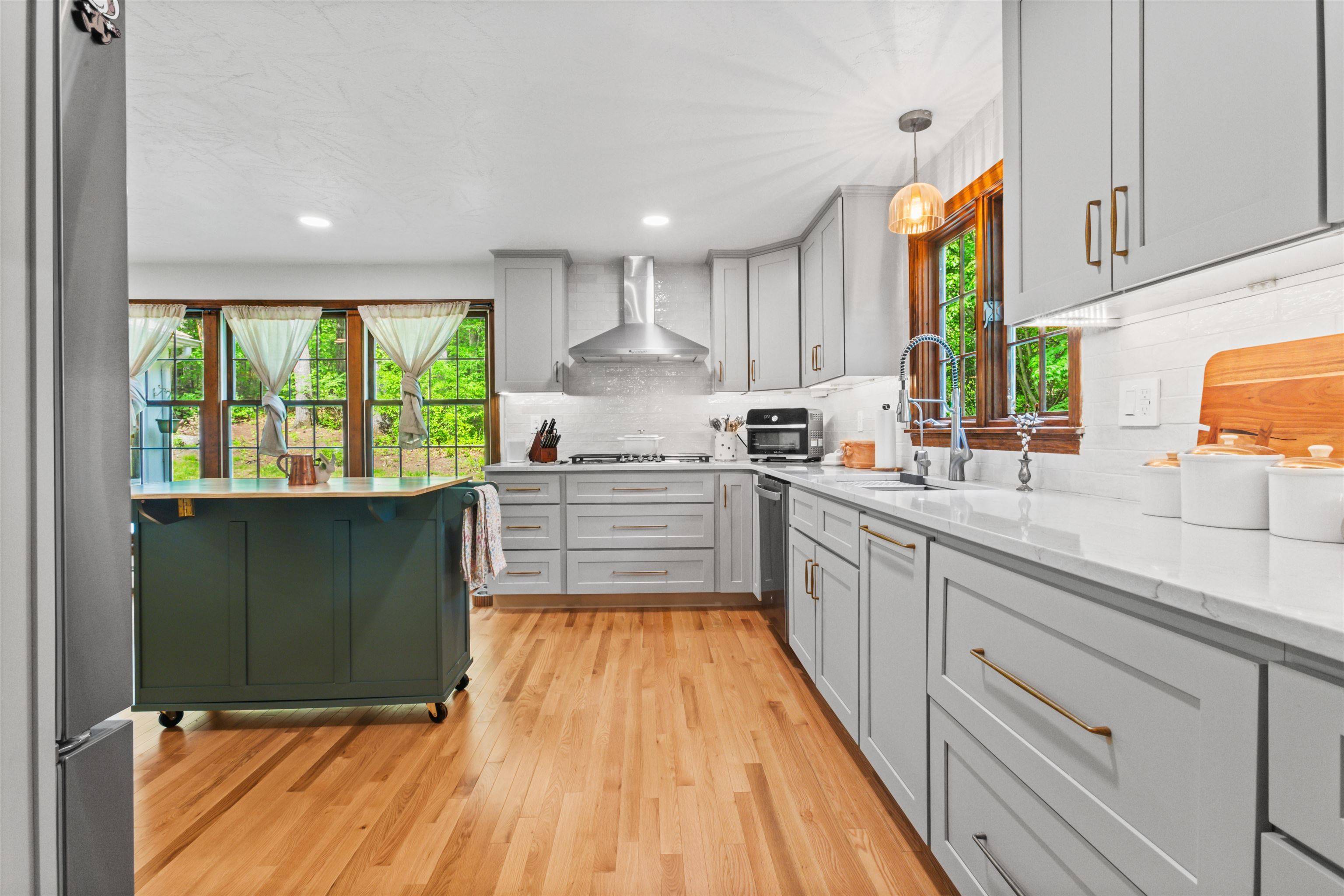 Amherst, NH 03031,13 Holt RD