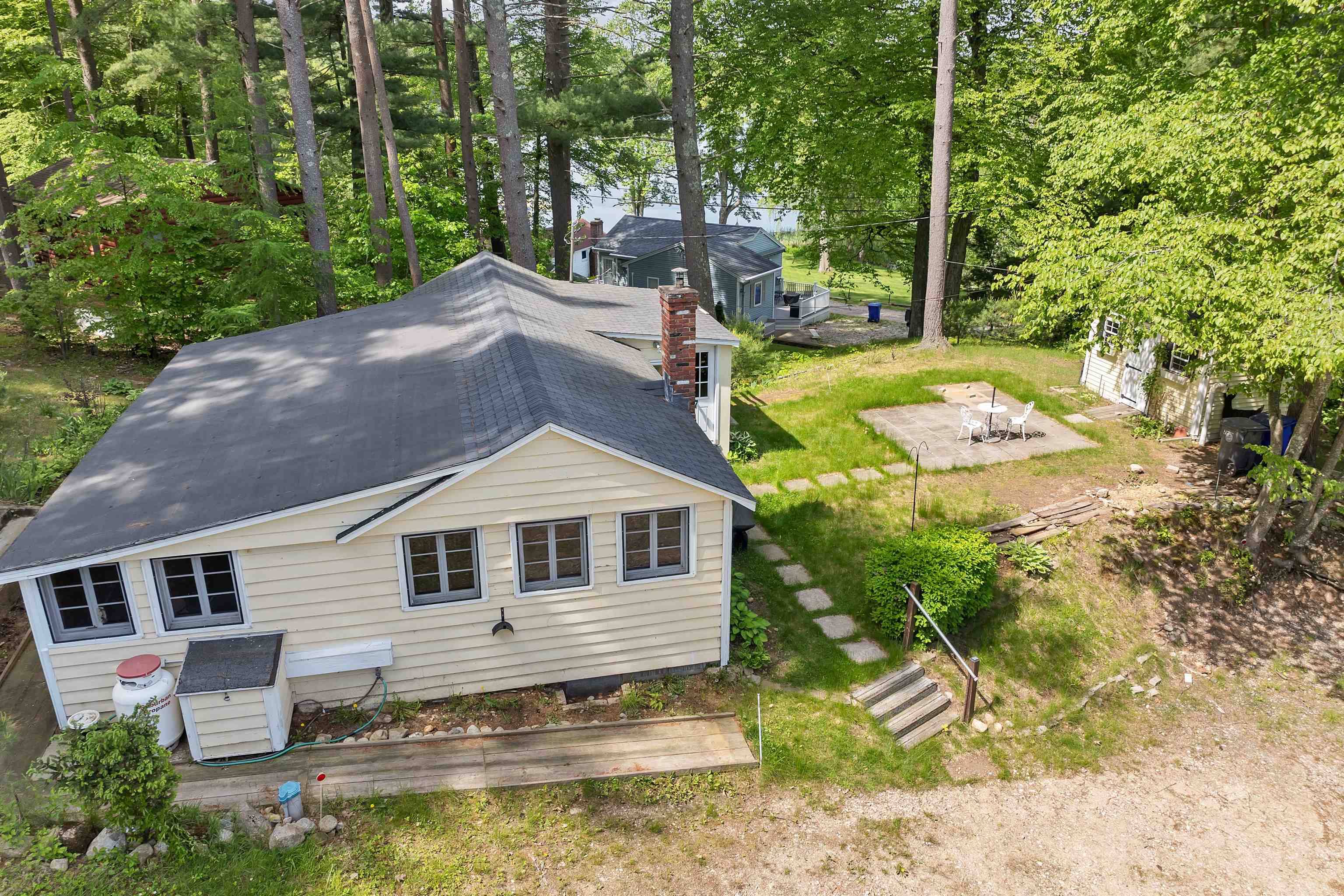 Hampstead, NH 03841,7 Beach RD