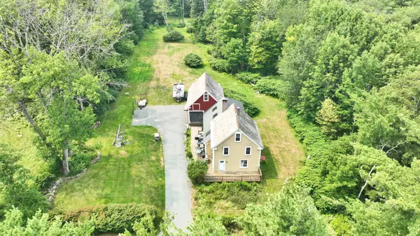 20 Holman RD, Fitzwilliam, NH 03447