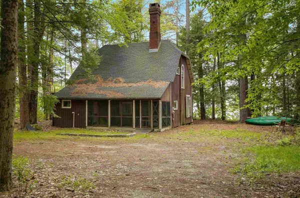 Franklin, NH 03235,68 Pine Colony RD