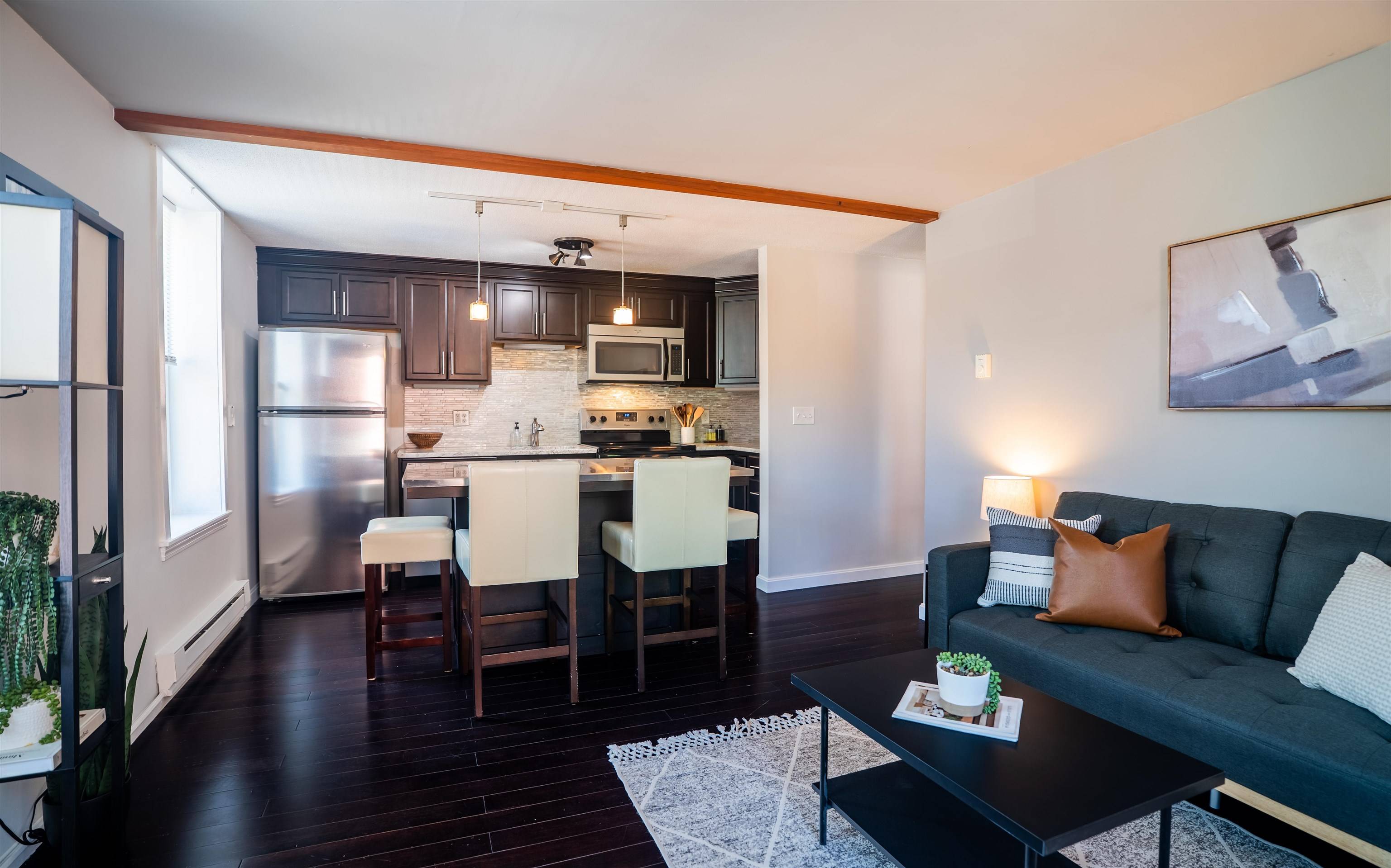 Portsmouth, NH 03801,80 Fleet ST #2-8