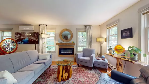 Middlebury, VT 05753,24 Oak DR