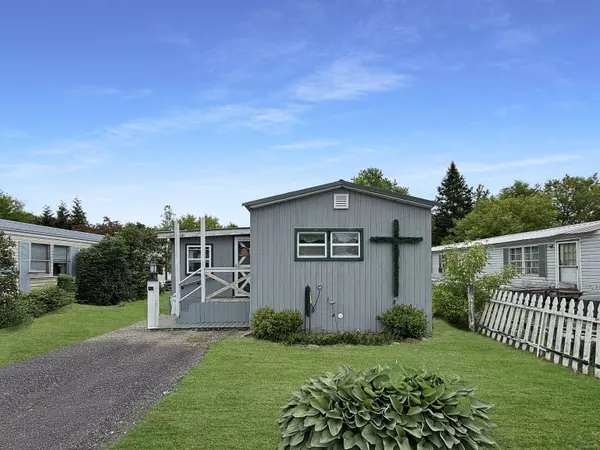 43 Pecor AVE, Milton, VT 05468