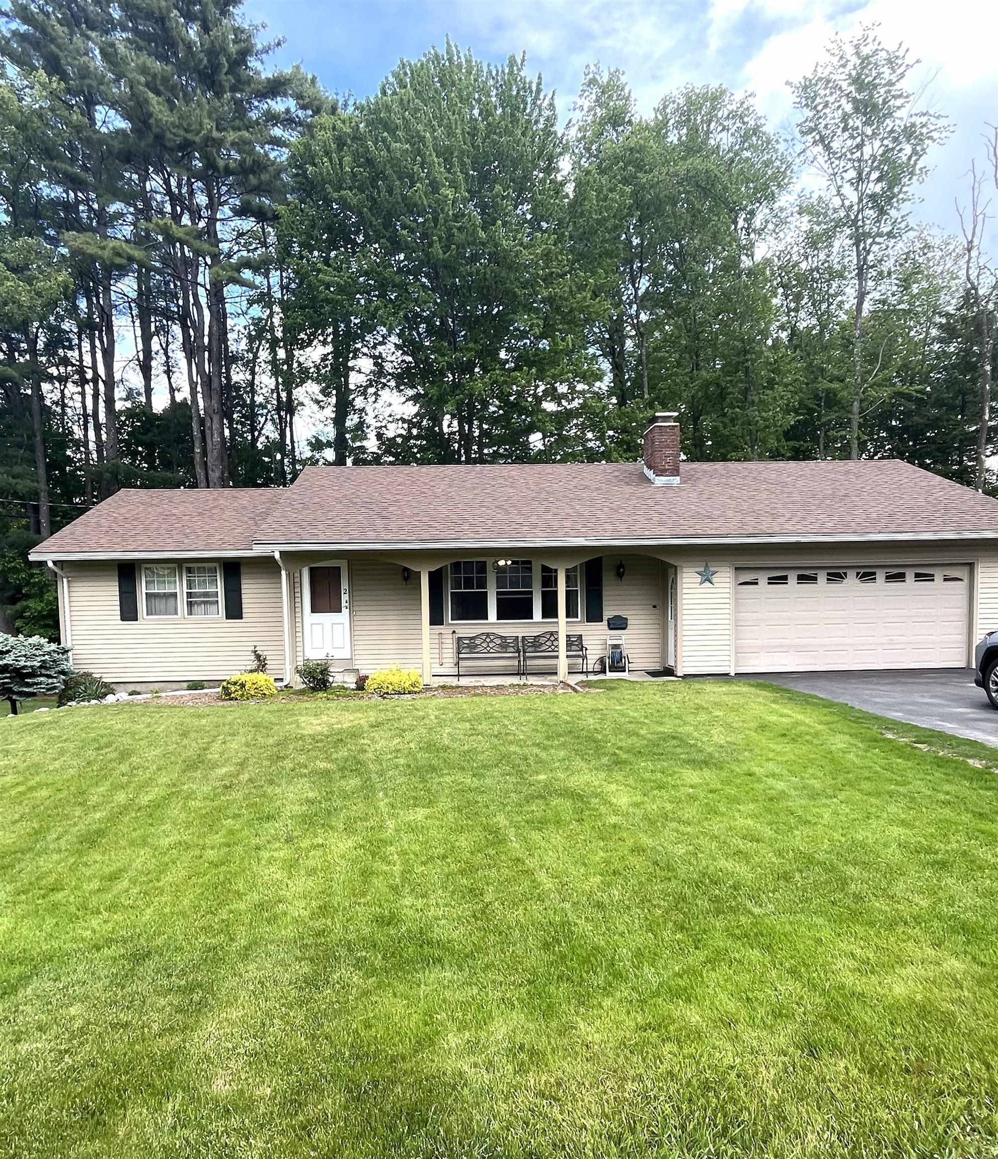 Claremont, NH 03743,2 Birchwood RD
