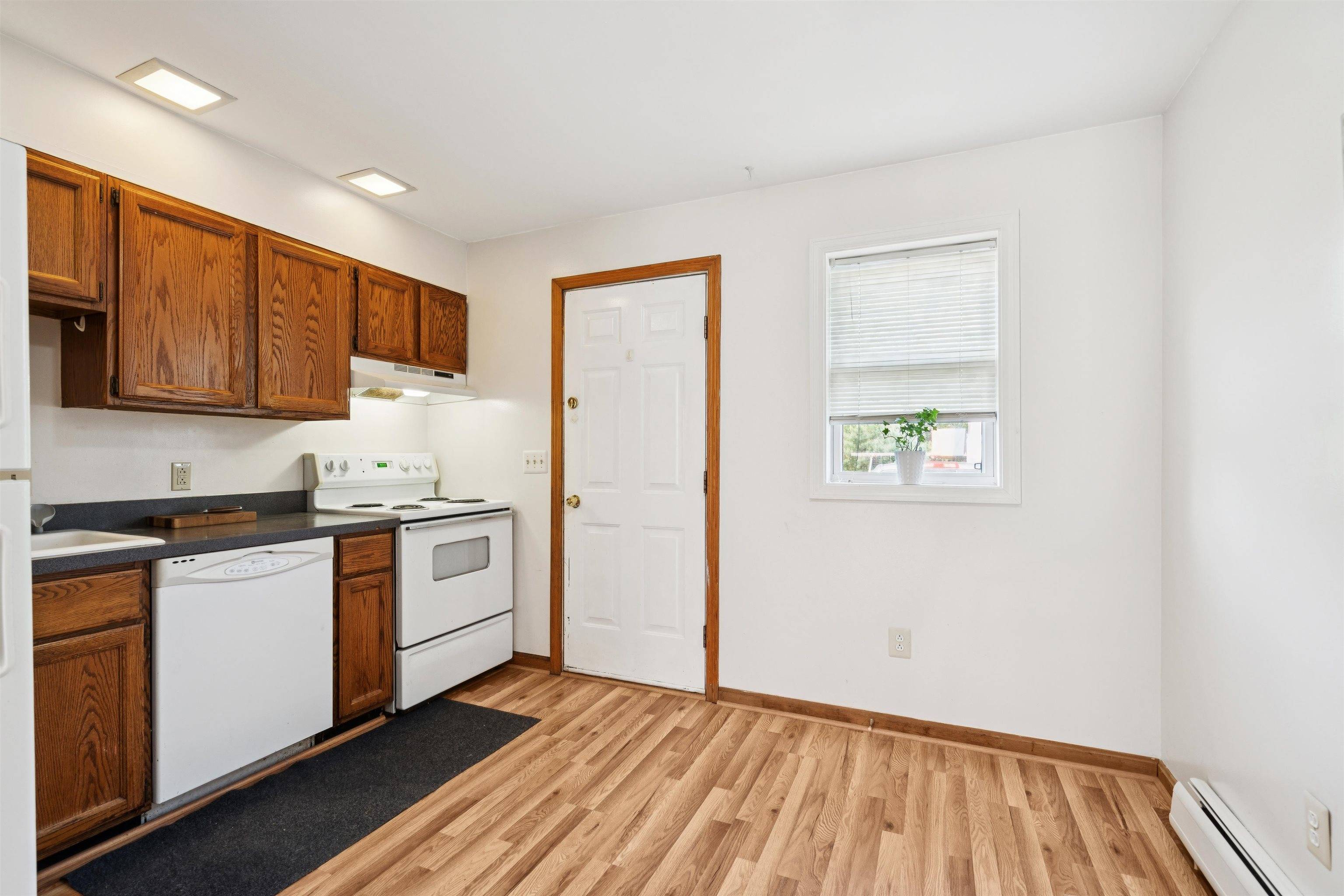 Lebanon, NH 03776,220 Mascoma ST #73