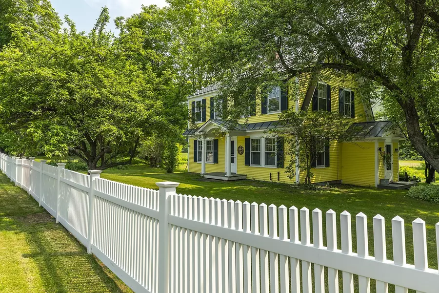 100 Pomfret RD, Woodstock, VT 05091