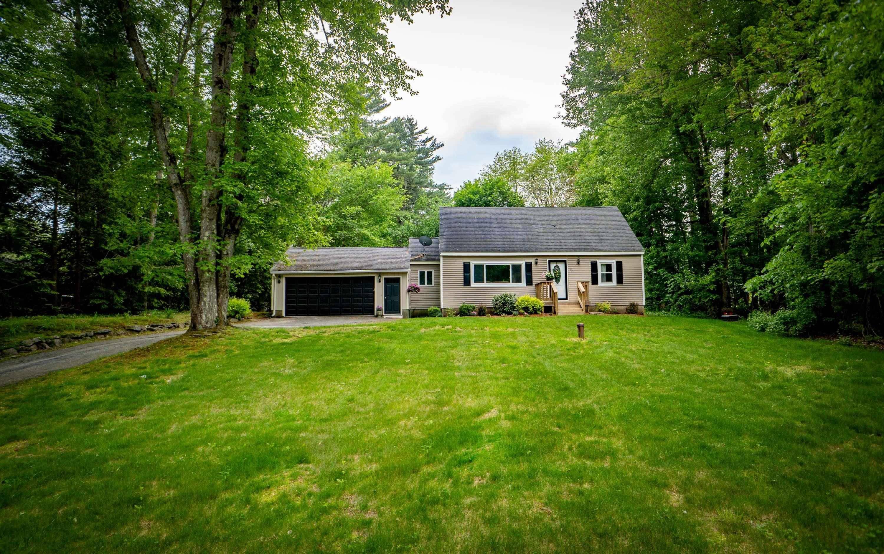 45 Russet LN, Hampstead, NH 03826