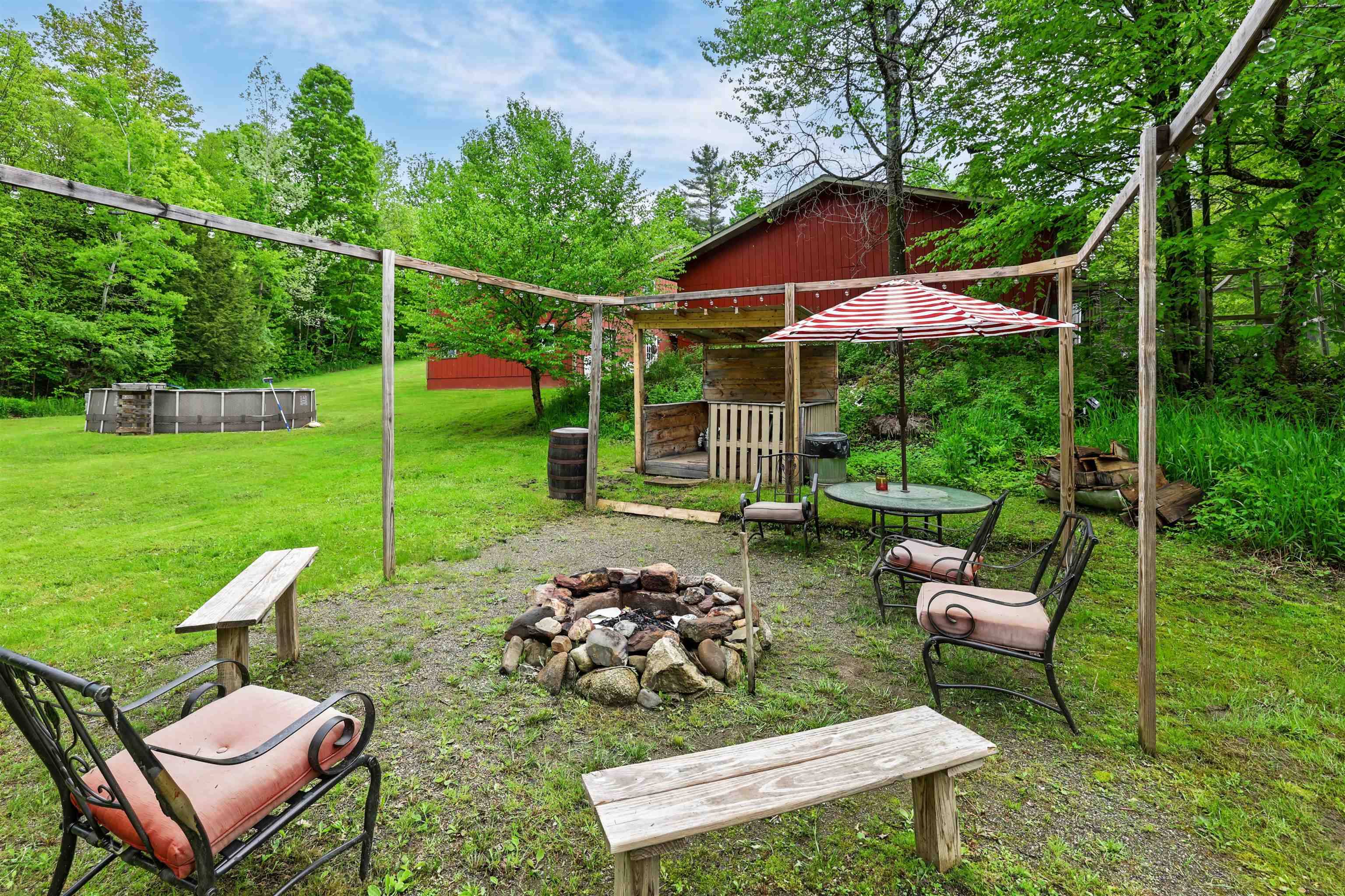 Derby, VT 05855,2016 Hinman Settler RD