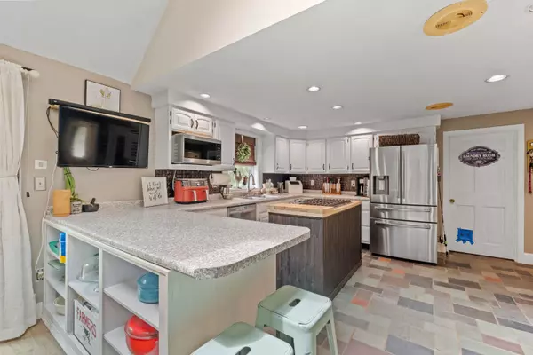 Andover, NH 03216,192 Beech Hill RD