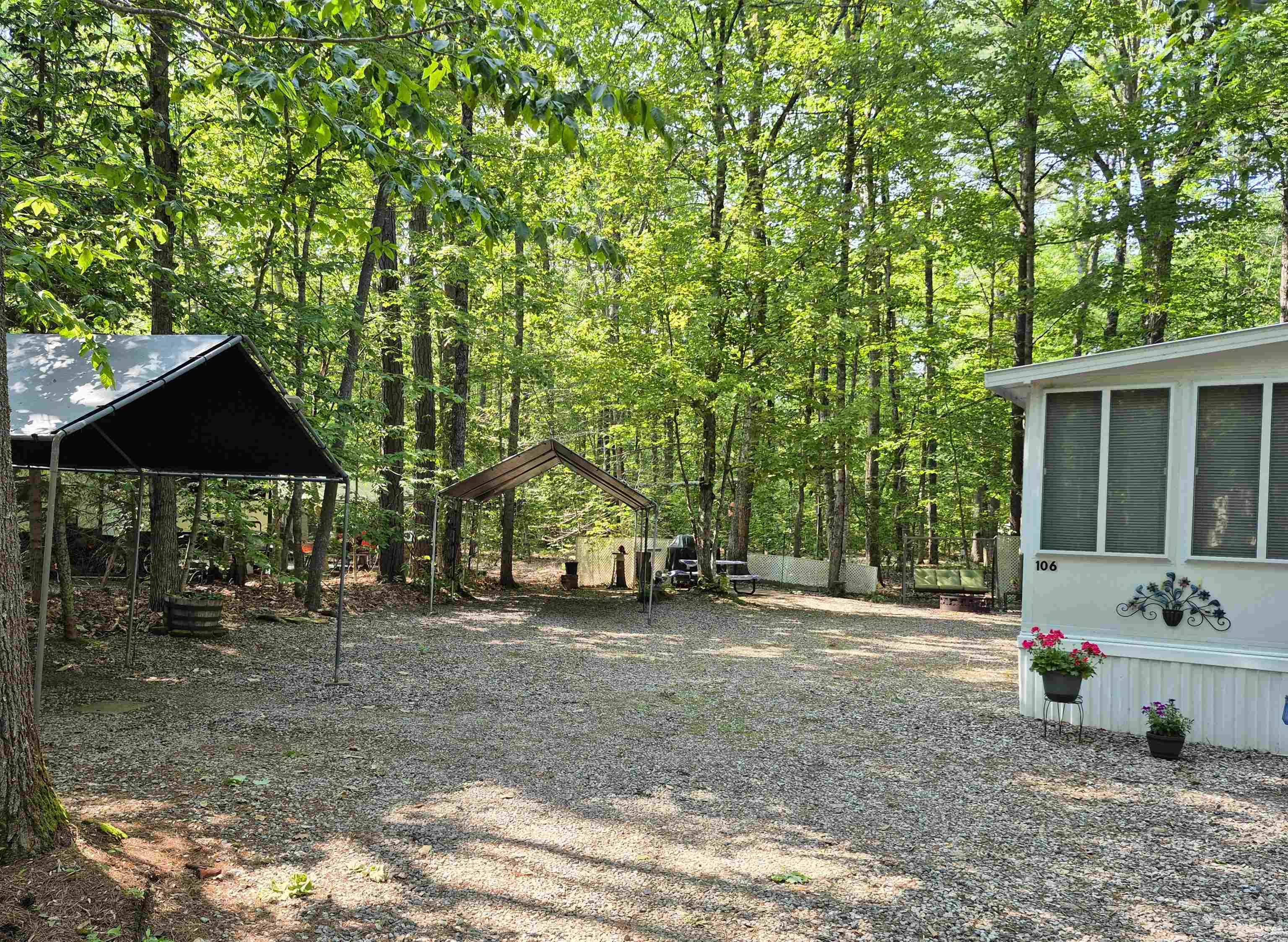 Wakefield, NH 03830,106 Oak LN