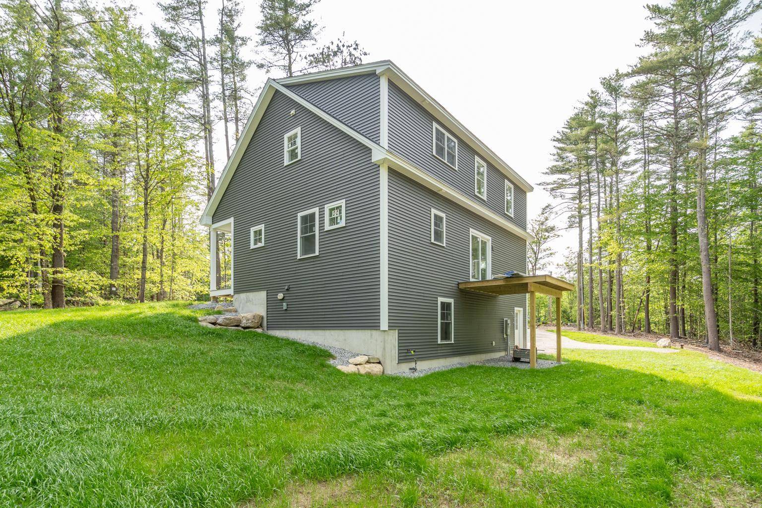 Strafford, NH 03884,43 Webber RD