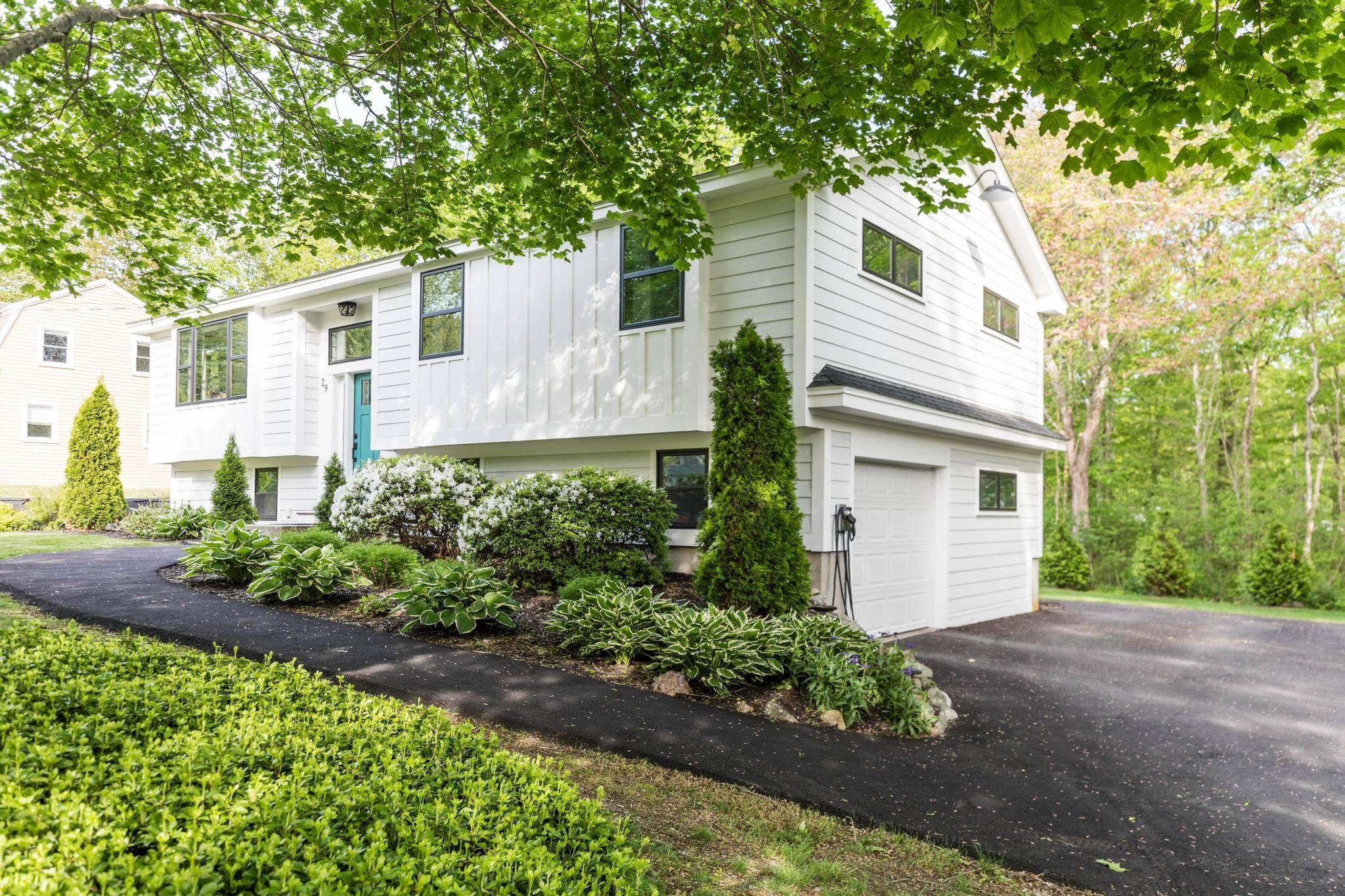 29 Frontier ST, Rye, NH 03870
