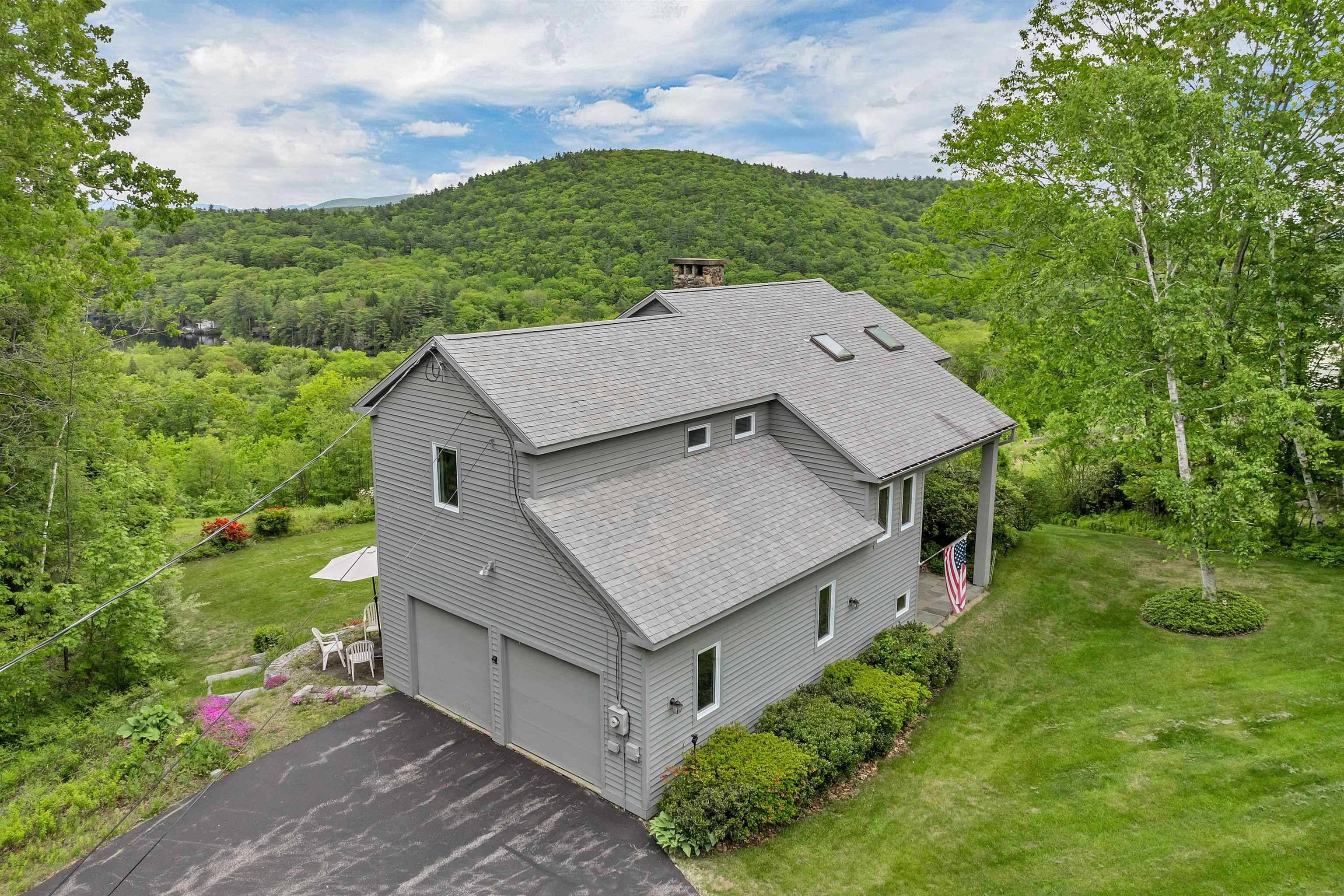 10 Lake View DR, New Hampton, NH 03256
