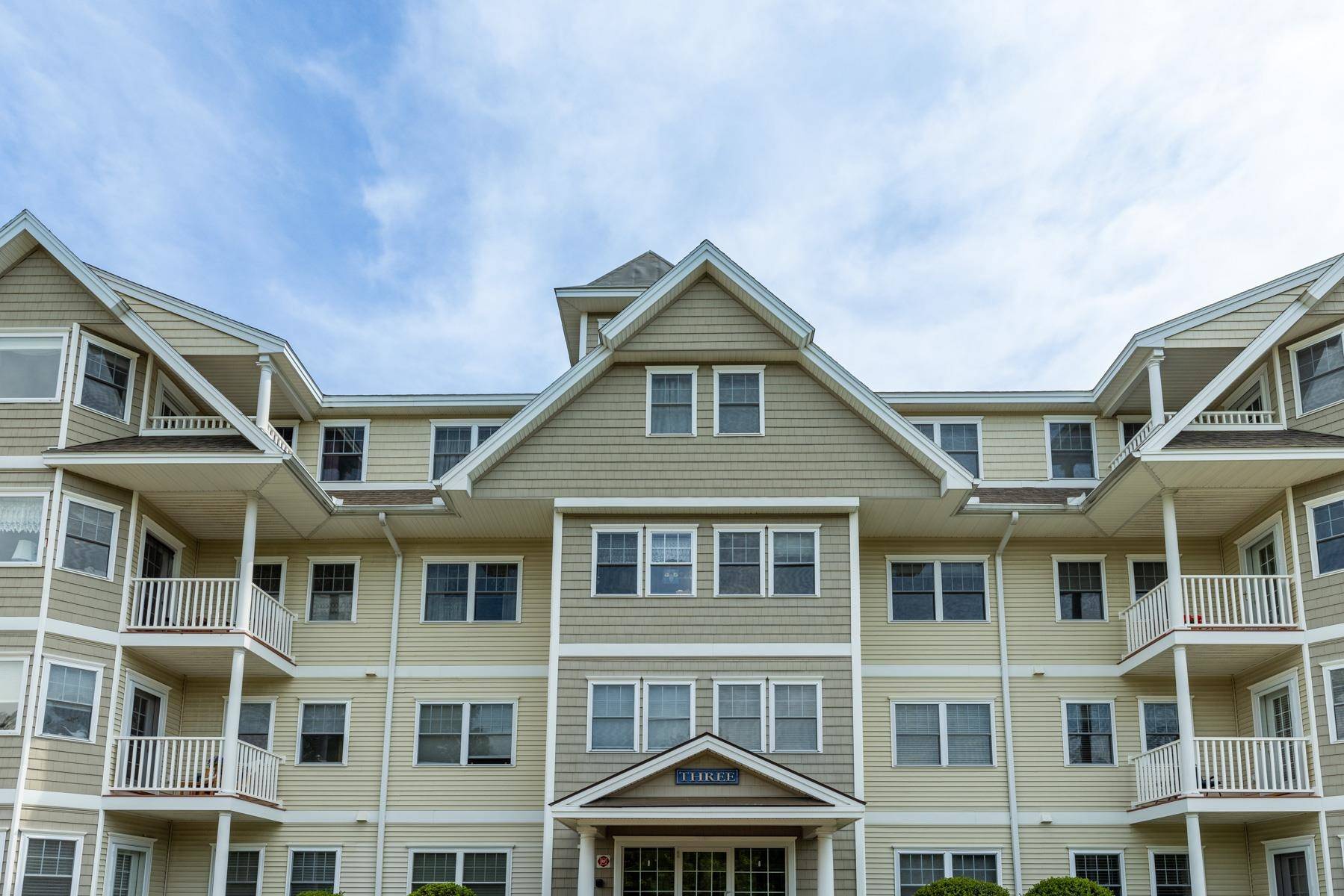 Exeter, NH 03833,3 Sterling Hill LN #321