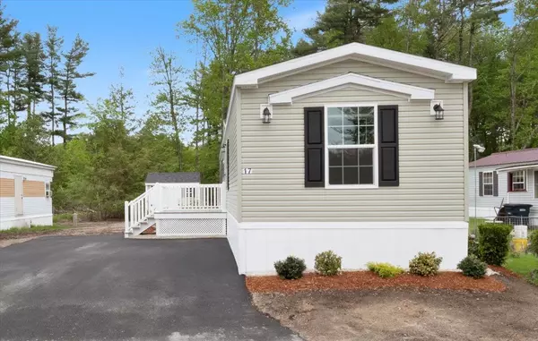Salem, NH 03079,29 Lowell RD #17