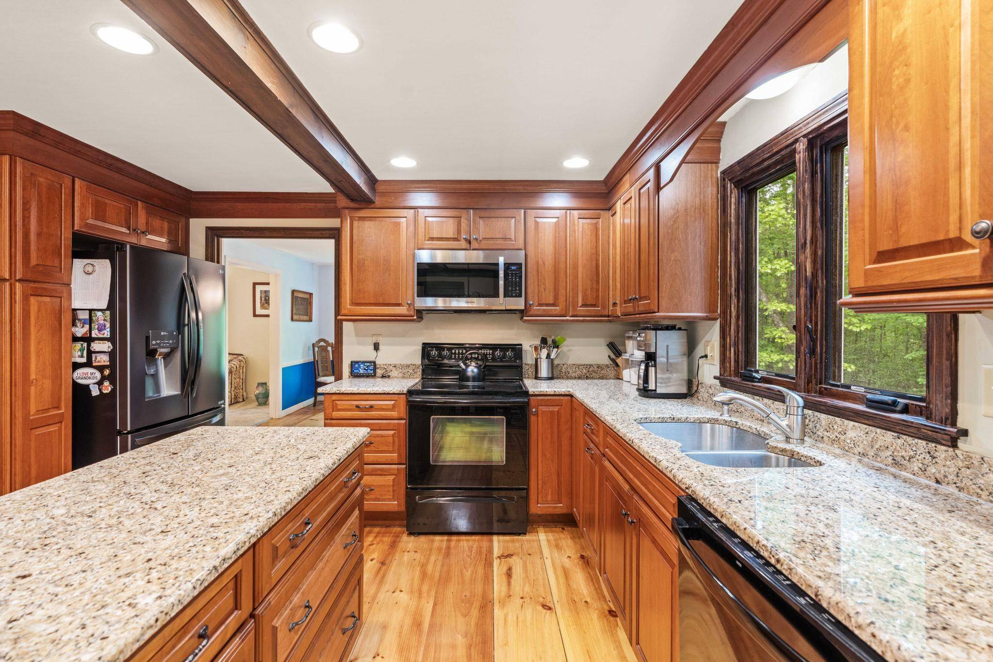 Amherst, NH 03031,9 Candlewood DR