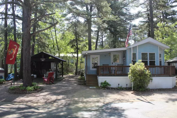 Freedom, NH 03836,10 Pow Wow LN #197