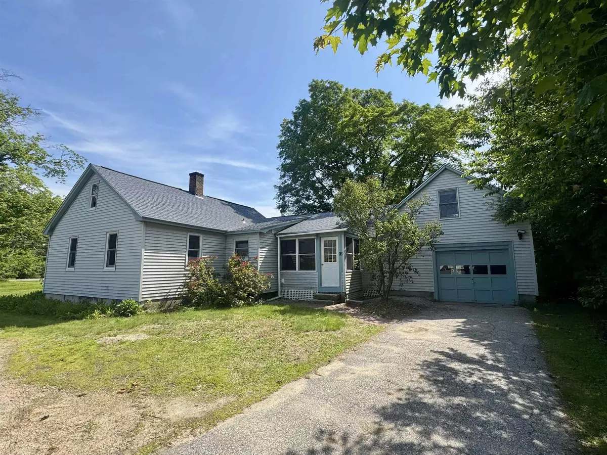 Henniker, NH 03242,17 Liberty Hill RD